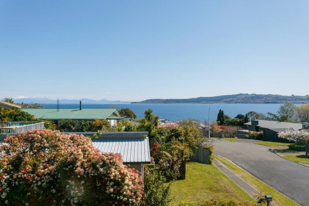 Cozy 1Br Stay In Taupo Central エクステリア 写真