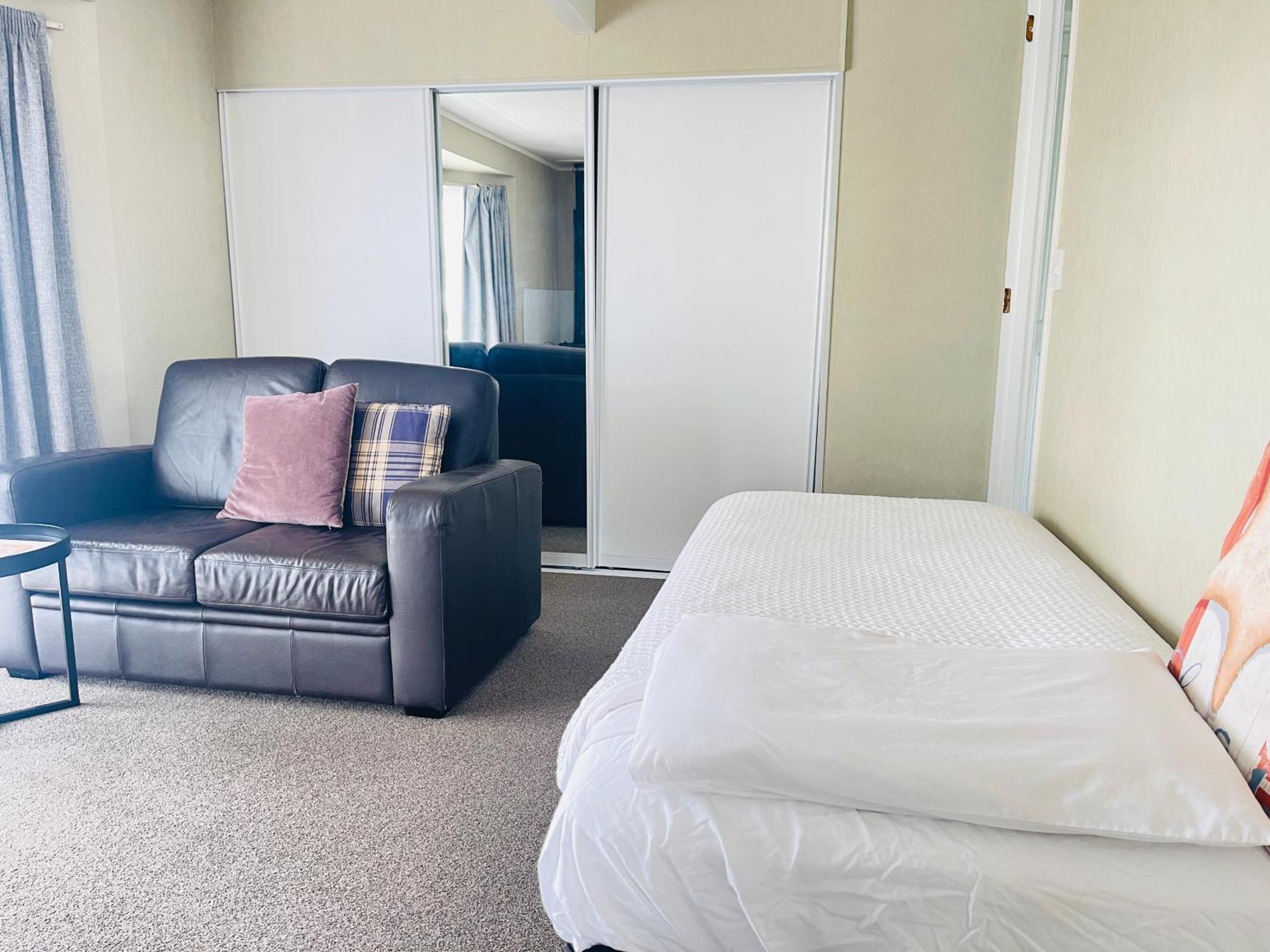 Cozy 1Br Stay In Taupo Central エクステリア 写真